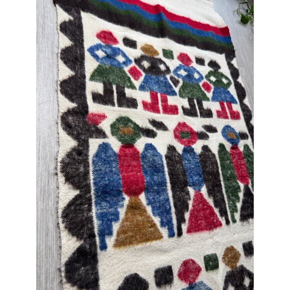 Vintage Native Peruvian Friendship Rug Wool Tapestry 66x28 Rainbow Folk Art - Picture 9 of 10